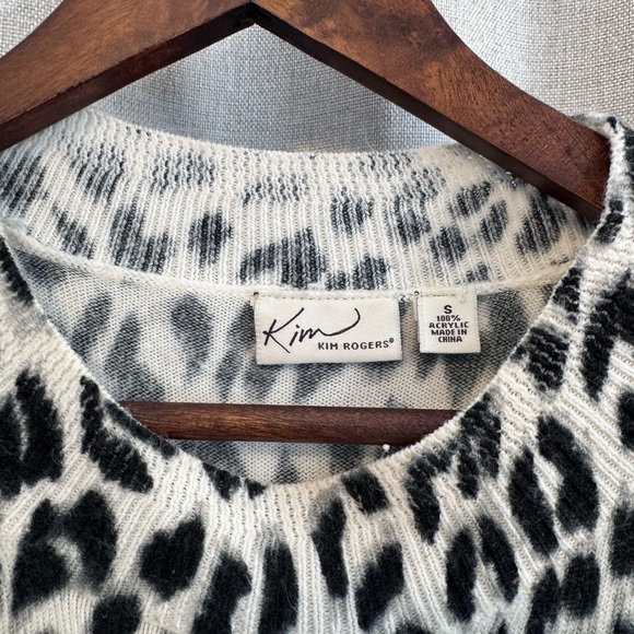 Kim Rogers Black and White Soft and Cozy Animal Print Sweater - Picture 5 of 6